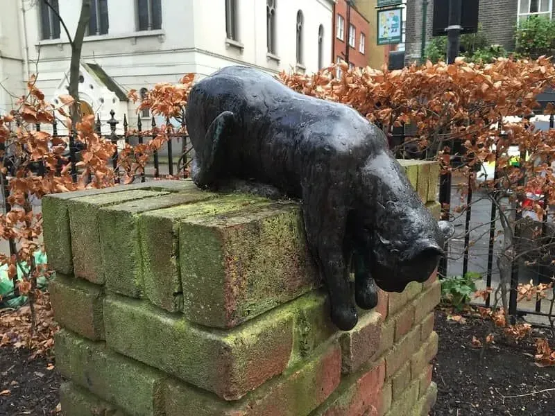 If you love cats then you're bound to enjoy this cat sculpture trail around London.