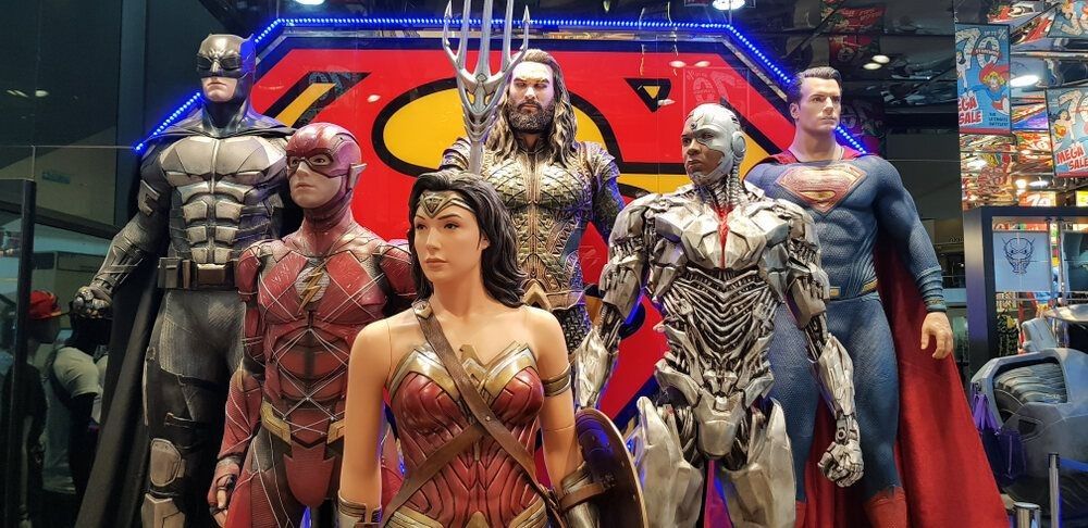 Justice League statue featuring Wonder Woman, Batman, Superman, Aquaman, Cyborg and The Flash at Kuala Lumpur, Malaysia.