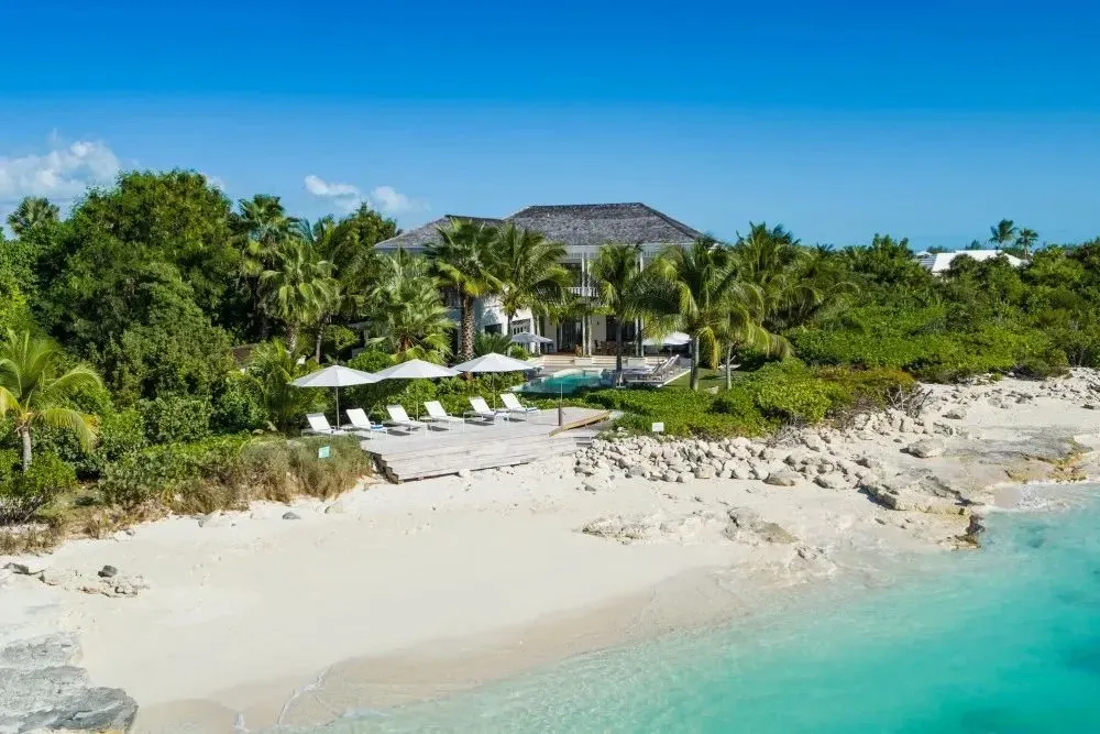 Book a stay in the Caribbean with Top Villas.