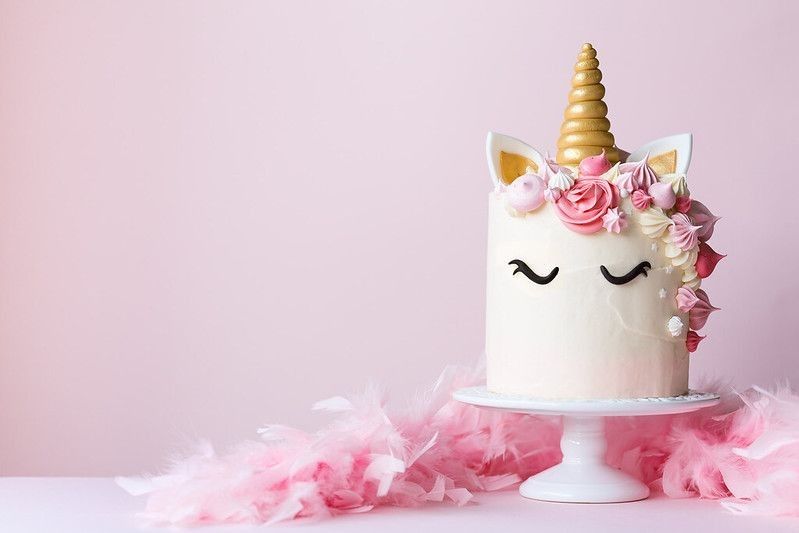 Unicorn cake with pink frosting