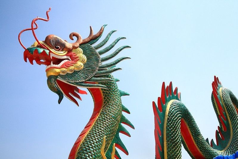 Chinese dragon statue with clear sky