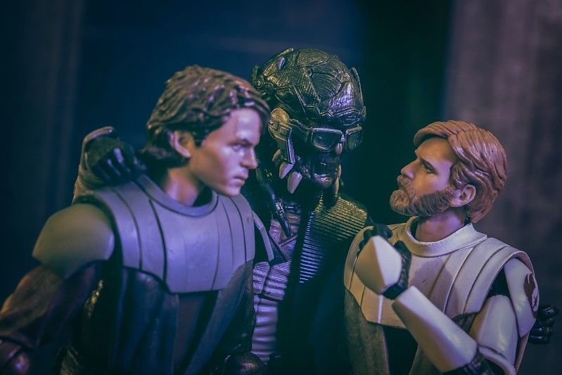 Hondo Ohnaka scheming with Jedi Generals Anakin Skywalker and Obi-wan Kenobi