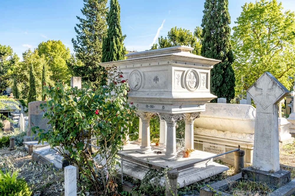  The grave of English poetess Elizabeth Barrett Browning